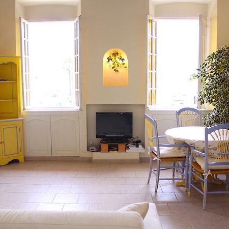 Very Charming Studio Apartment On Port In Cannes A Short Walk To Palais With Aircon And Internet 411 Ngoại thất bức ảnh