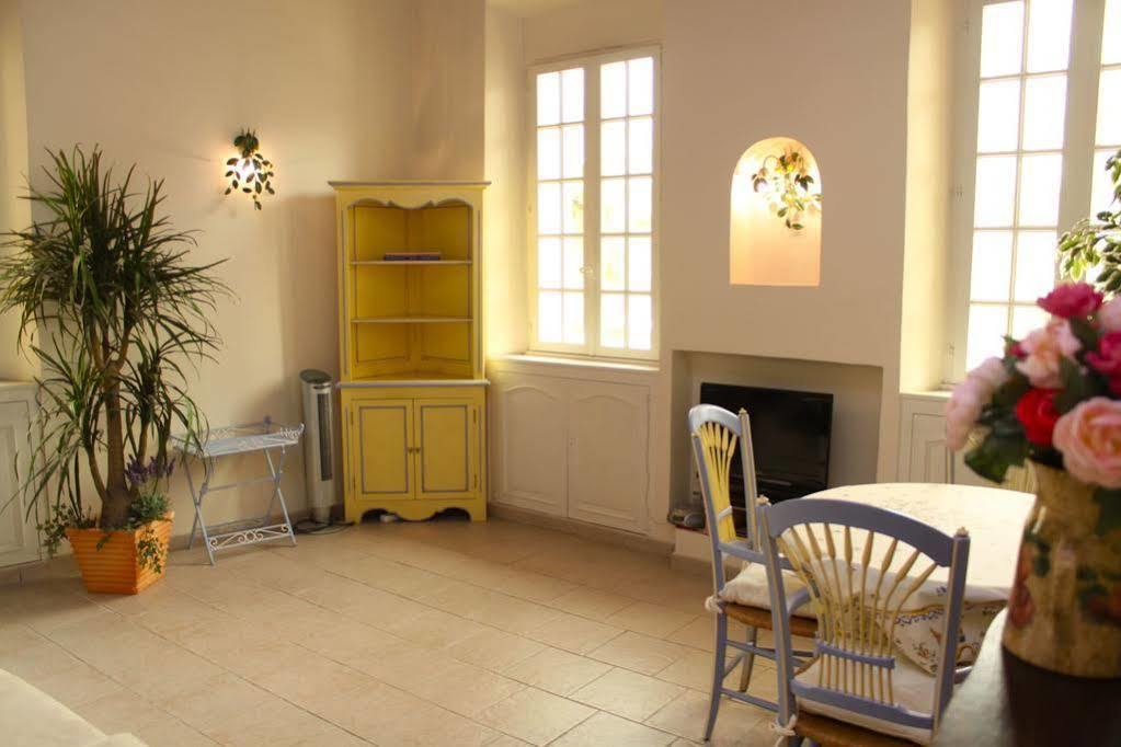 Very Charming Studio Apartment On Port In Cannes A Short Walk To Palais With Aircon And Internet 411 Ngoại thất bức ảnh
