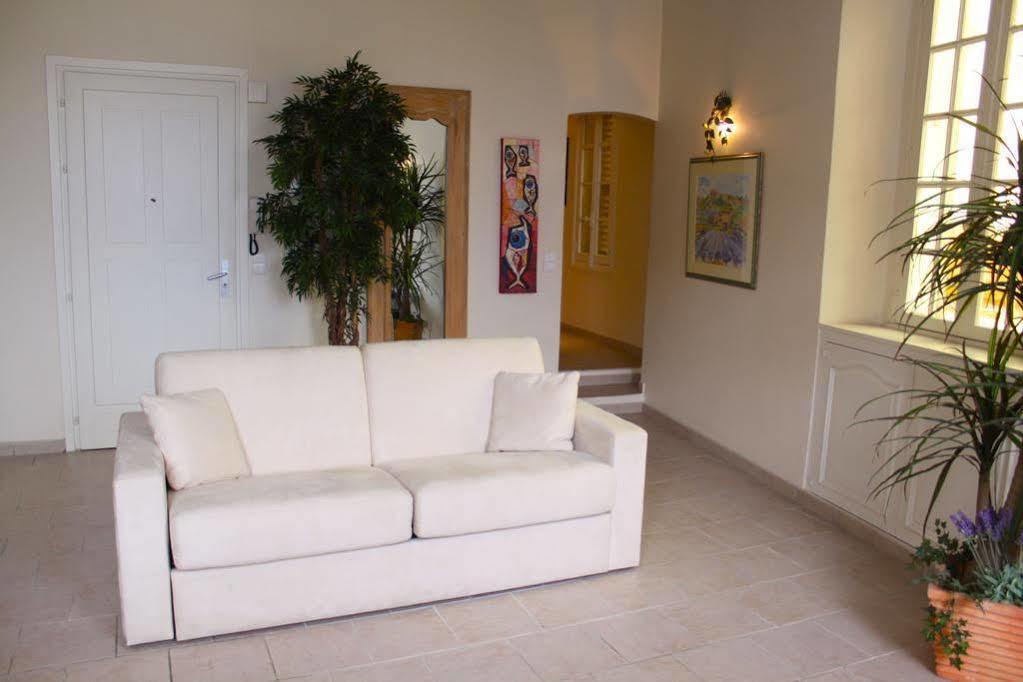 Very Charming Studio Apartment On Port In Cannes A Short Walk To Palais With Aircon And Internet 411 Ngoại thất bức ảnh