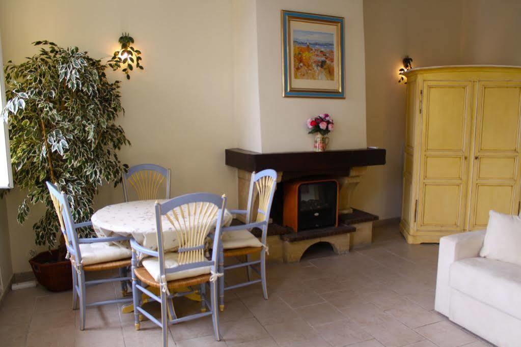 Very Charming Studio Apartment On Port In Cannes A Short Walk To Palais With Aircon And Internet 411 Ngoại thất bức ảnh