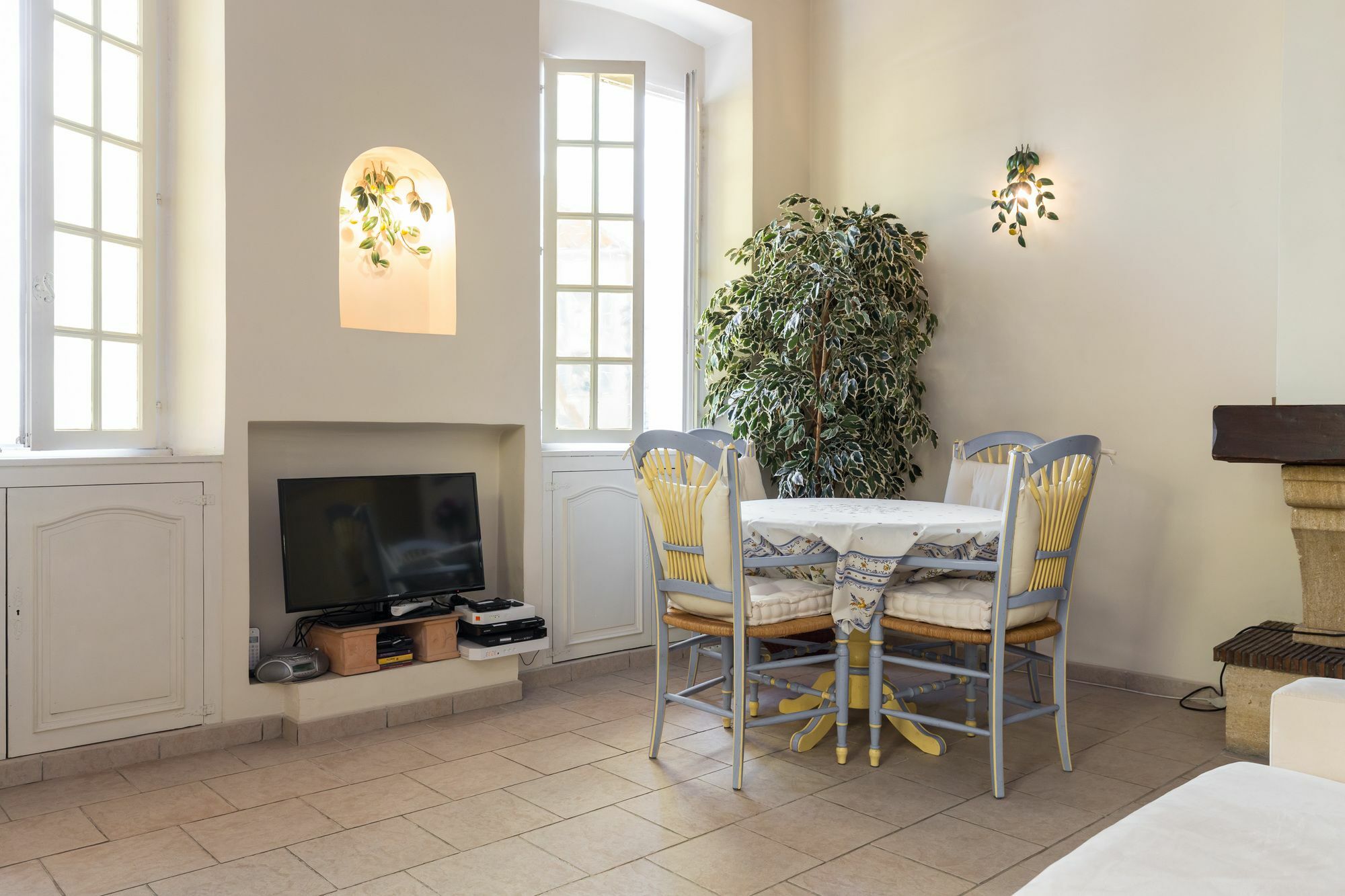 Very Charming Studio Apartment On Port In Cannes A Short Walk To Palais With Aircon And Internet 411 Ngoại thất bức ảnh